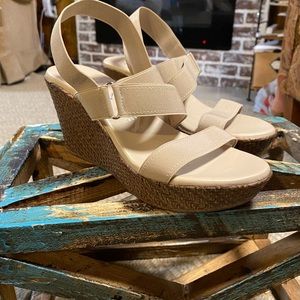 Tan wedges